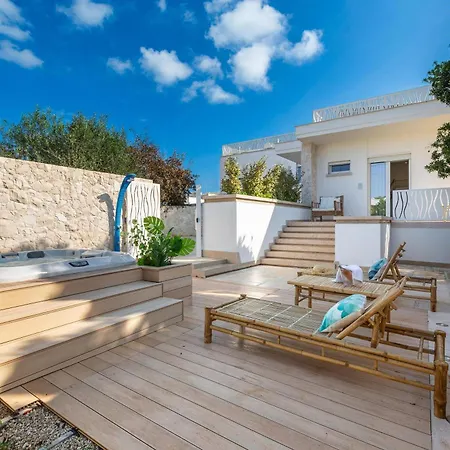 Marelux Superior Bed & Breakfast Torre Lapillo