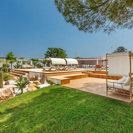 Marelux Superior Bed & Breakfast 4*